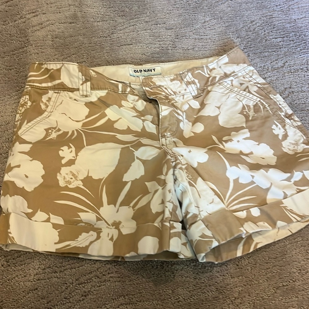 Old Navy shorts.  EUC.  Too small